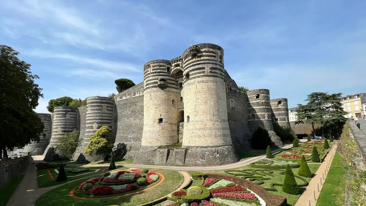 Le château d'Angers et ses jardins