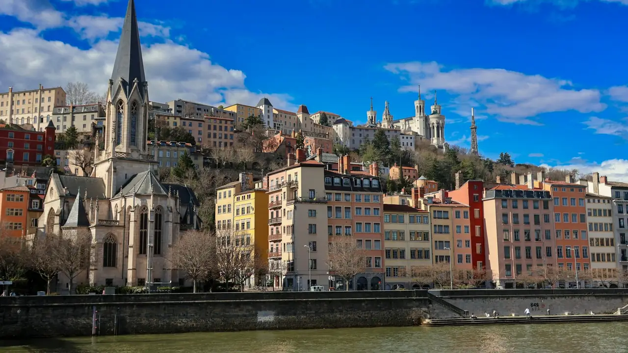 Les quais de Saône et les façades colorées de Lyon