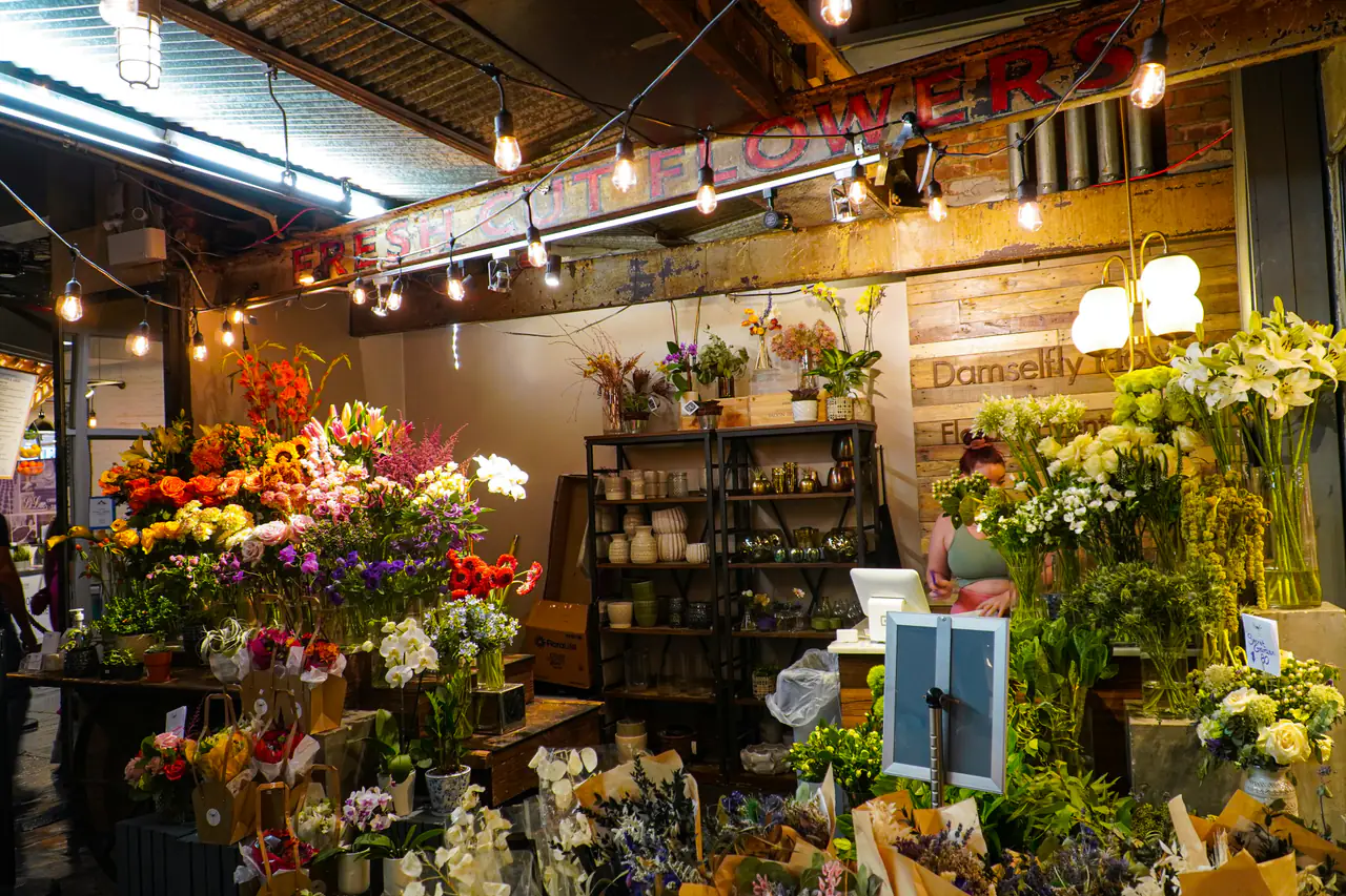 Intérieur d'une boutique de fleuriste